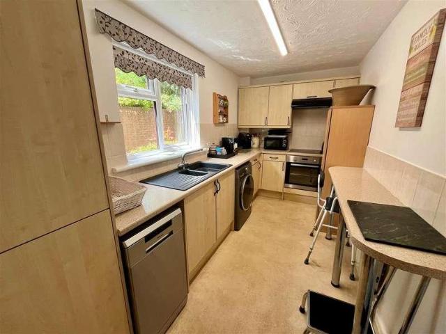 Flat for sale in Salisbury, Wiltshire