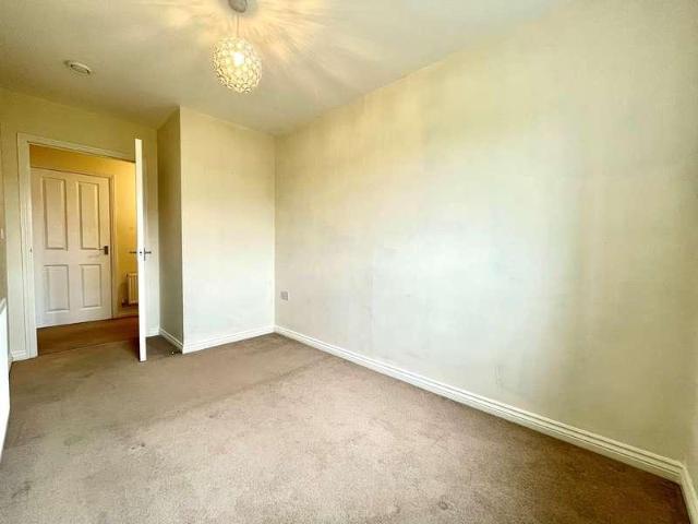 Flat for sale in Bletchley and Fenny Stratford, Bletchley