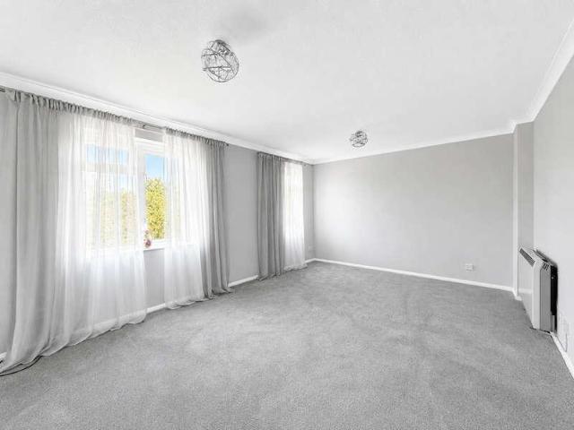 Flat for sale in Barway, Cambridgeshire