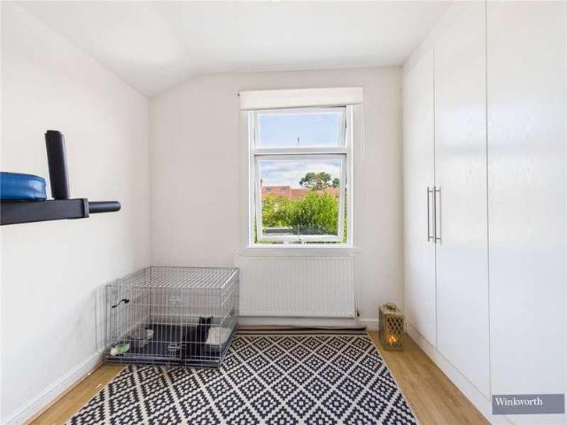 Flat for sale in Wealdstone, Greater London