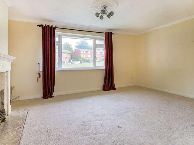 Flat for sale in Topsham, Exeter