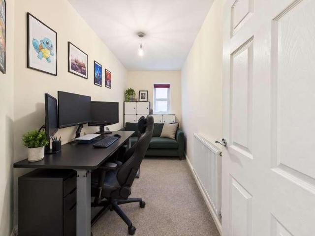 Flat for sale in Weston-super-mare, North Somerset