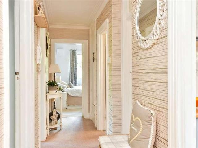 Flat for sale in West Worthing, Worthing