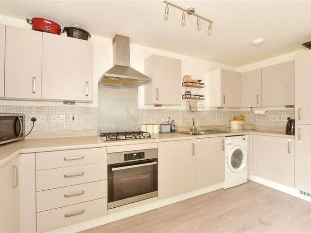Flat for sale in North Horsham, Horsham