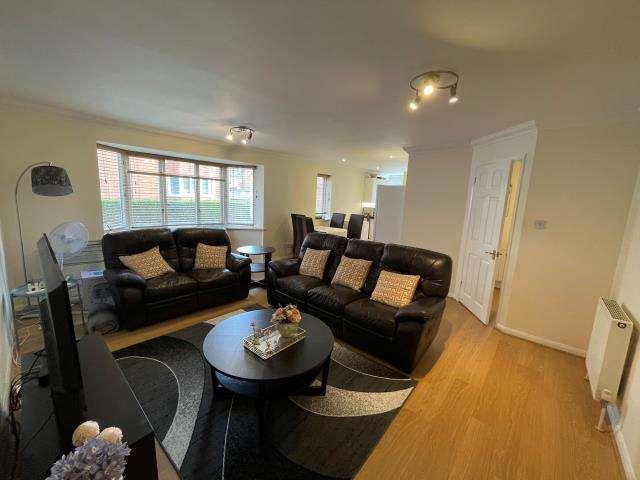 Flat for sale in Enborne, West Berkshire