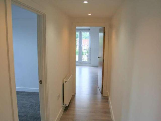 Flat for sale in Pachesham Park, Surrey