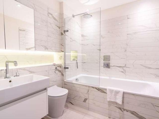 Flat for sale in Holborn, Greater London