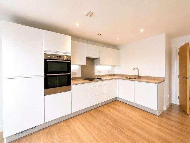 Flat for sale in Guildford Park, Westborough