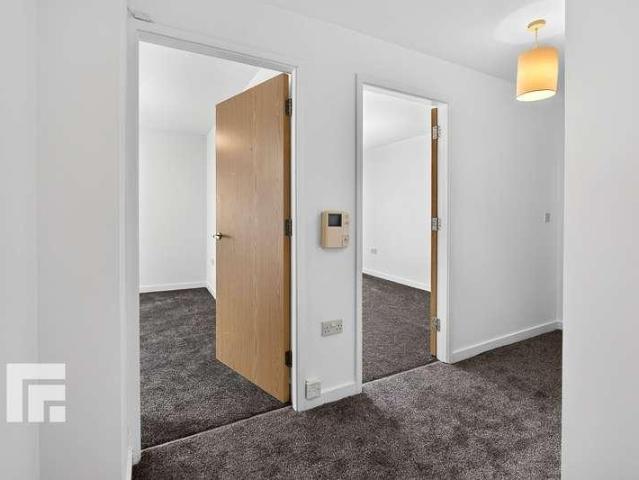 Flat for sale in Cardiff Bay, Falcon Lodge