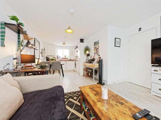 Flat for sale in St. Martin's, The Bridge