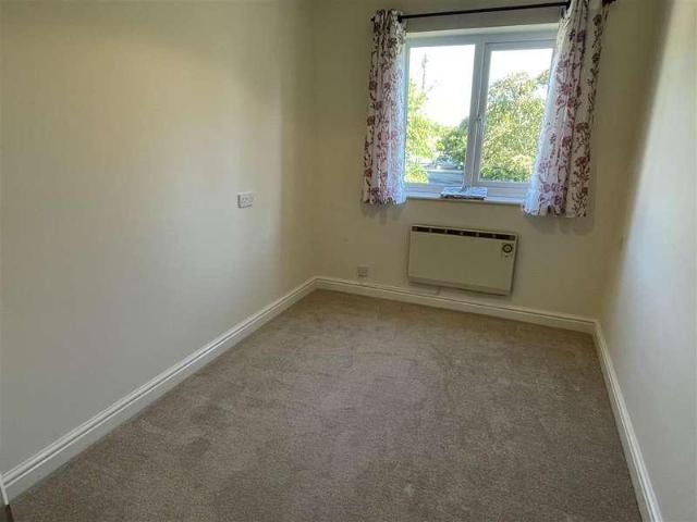 Flat for sale in Fossebridge, Gloucestershire