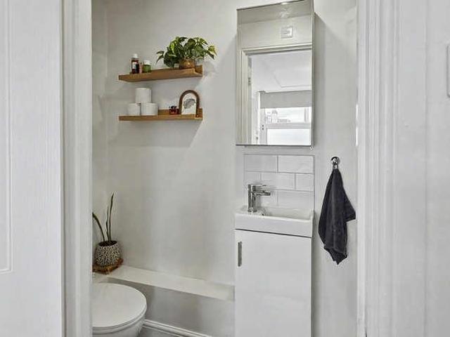 Flat for sale in London Borough of Ealing, Hanwell