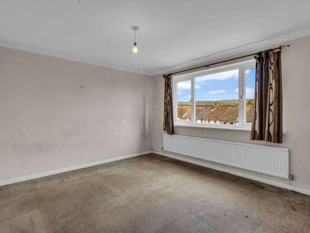 Flat for sale in Folkestone
