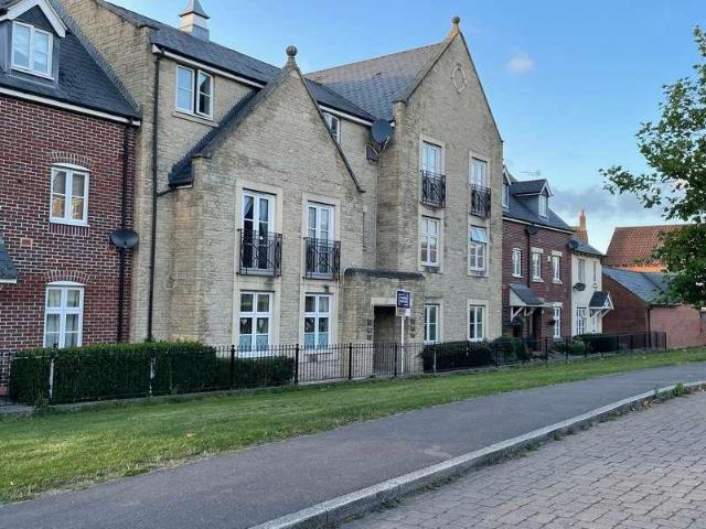 Flat for sale in Oakhurst, Haydon Wick