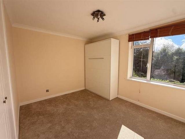 Flat for sale in Feckenham, City Of Bristol