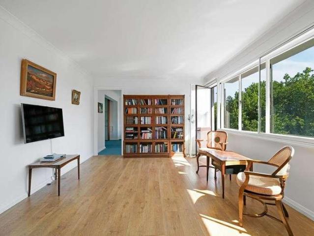 Flat for sale in Greater London