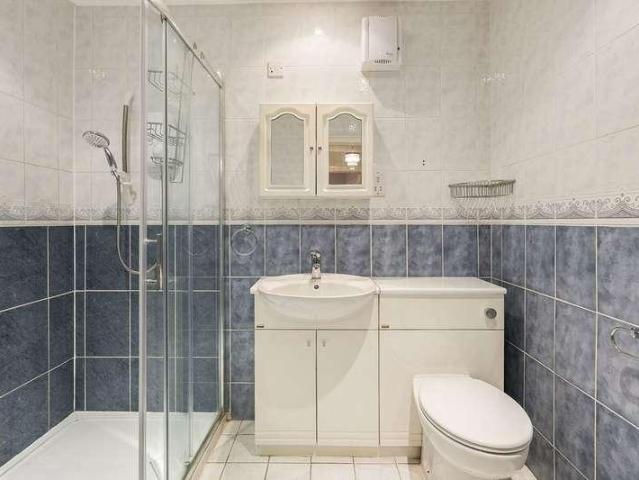 Flat for sale in Black Bourton, Oxfordshire