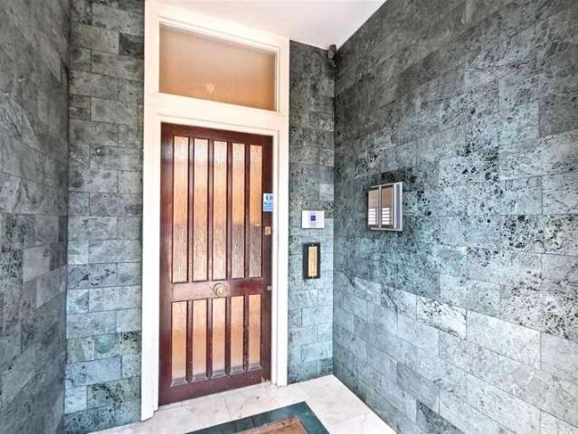 Flat for sale in Eastbourne, East Sussex