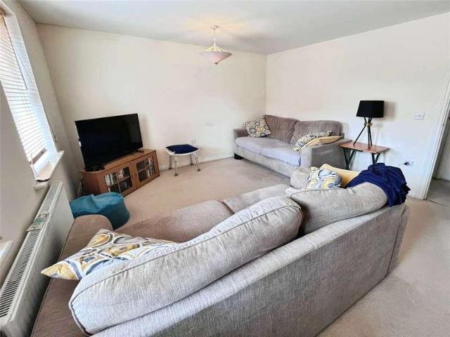 Flat for sale in Butlers Hill, Hucknall