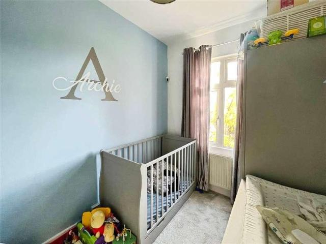 Flat for sale in SS2, Alton Barnes