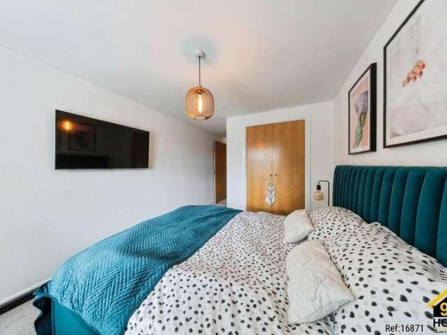 Flat for sale in Towcester, Northamptonshire