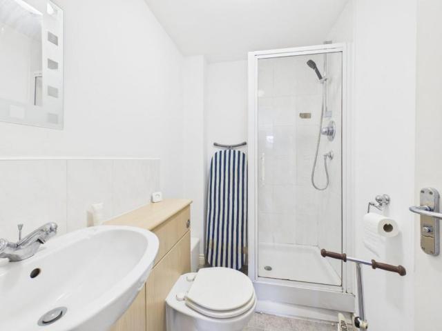 Flat for sale in Priestthorpe, Crossflatts