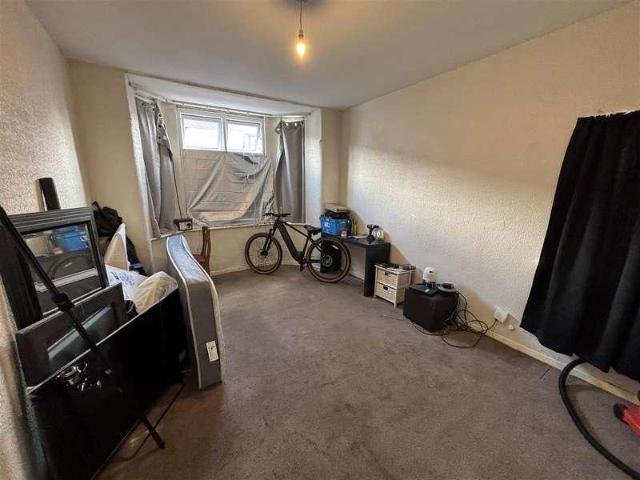 Flat for sale in Wigan, Greater Manchester
