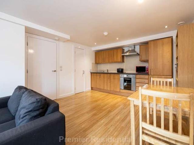 Flat for sale in Ropewalks, Calderstones