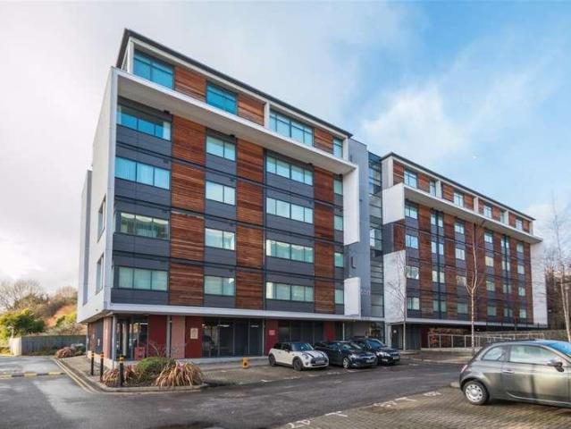 Flat for sale in Salford Quays, Salford