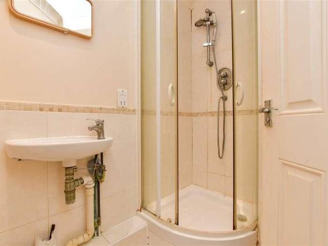 Flat for sale in Anerley, Greater London