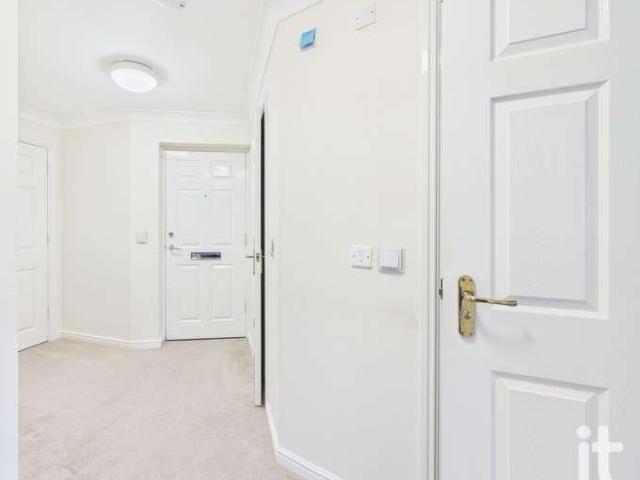 Flat for sale in Hazel Grove, Greater Manchester