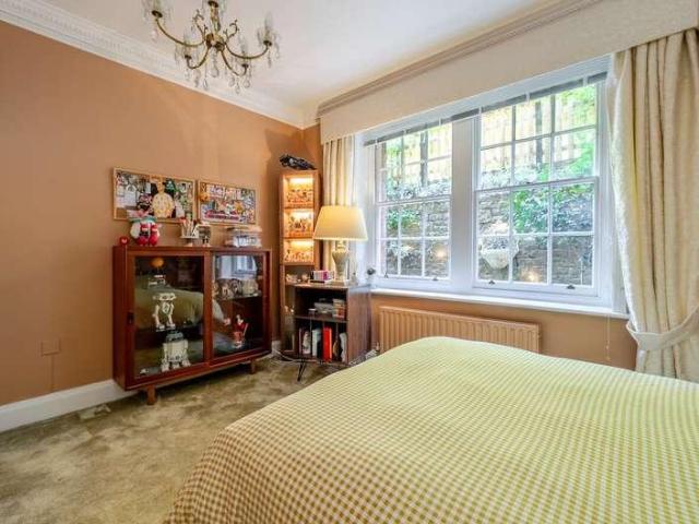 Flat for sale in Guildford Park, Westborough