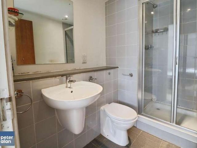 Flat for sale in City Centre, Falcon Lodge