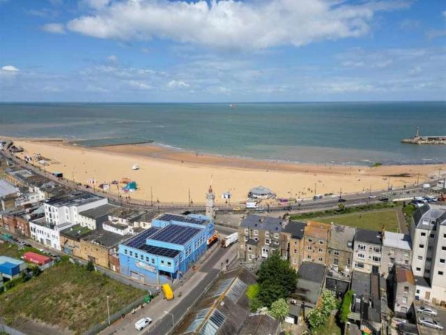 Flat for sale in Westbrook, Acol