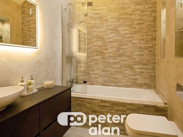 Flat for sale in St. Woolos, Newport