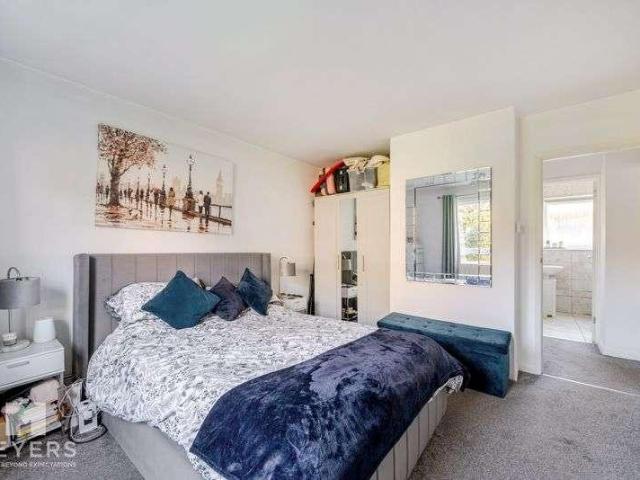 Flat for sale in Wareham Town, Arne