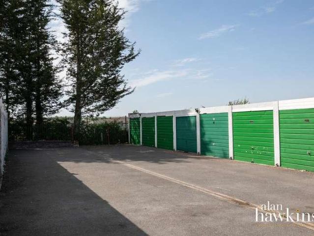 Flat for sale in Nythe, Swindon