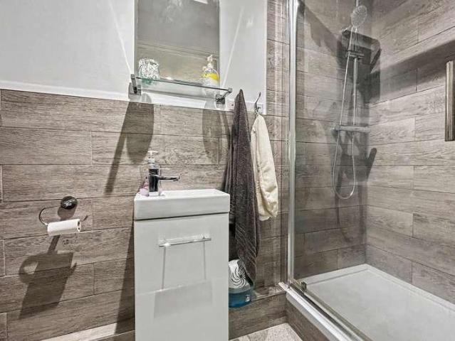 Flat for sale in Poole