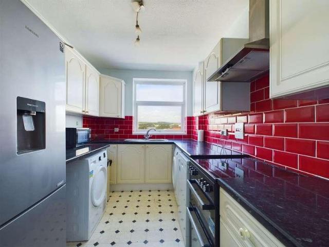Flat for sale in Fishersgate, West Sussex