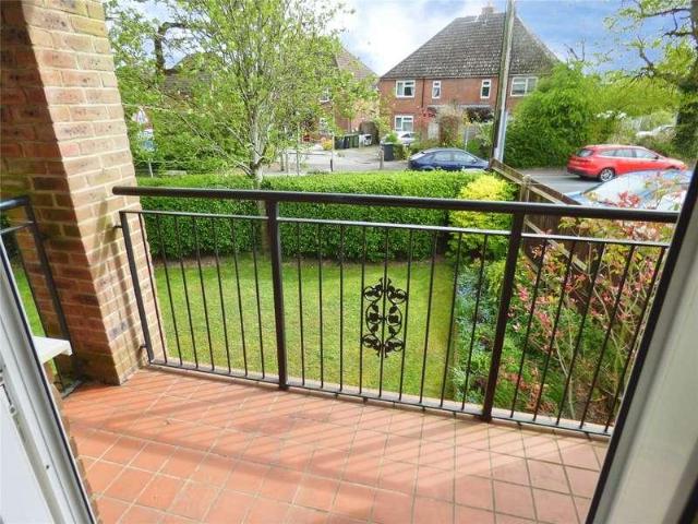 Flat for sale in Hedge End, Helford