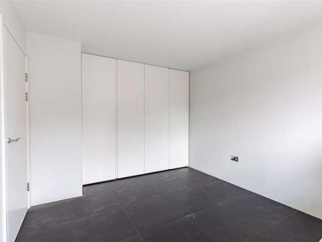 Flat for sale in Finsbury, Greater London