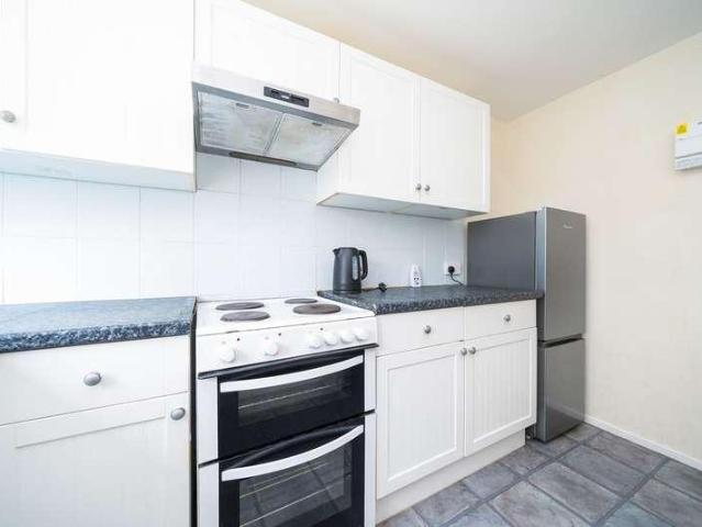 Flat for sale in Burnham, Swallow