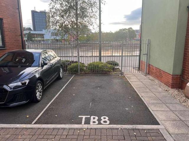 Flat for sale in Victoria, Newport