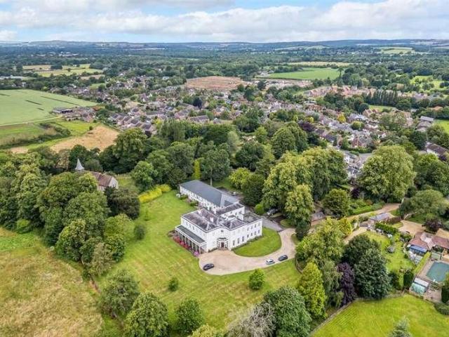 Flat for sale in Walberton, Arun