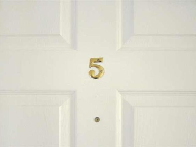 Flat for sale in Stone, Baswich