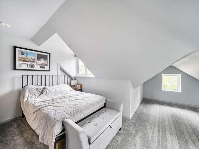 Flat for sale in Elmbridge, Surrey