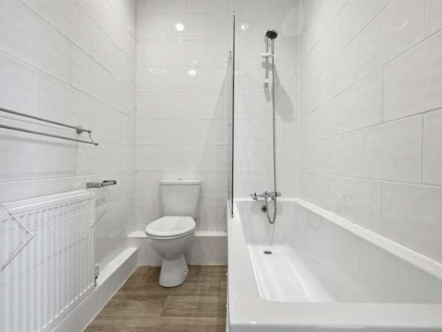 Flat for sale in Alton Barnes, Essex