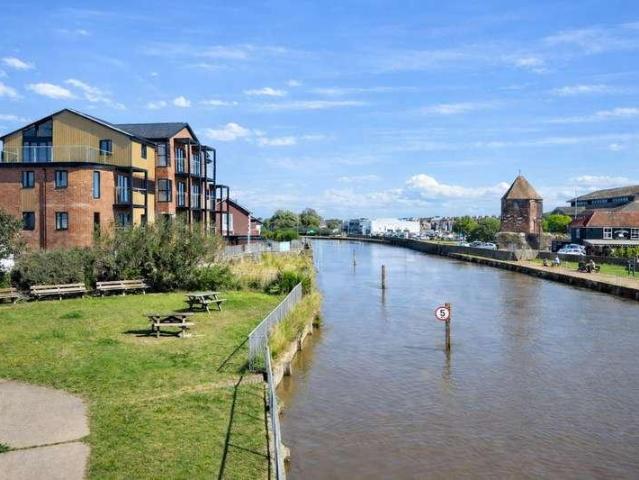 Flat for sale in Stokesby, Norfolk