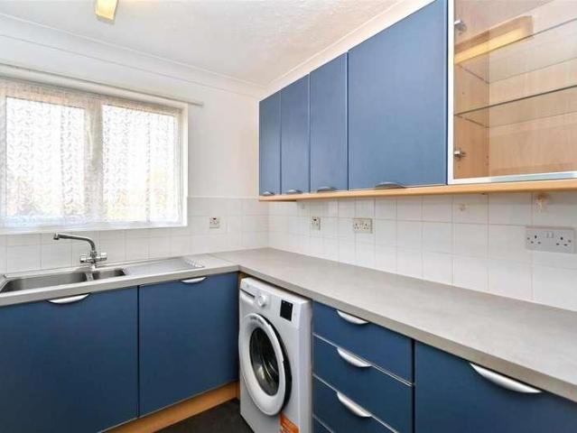 Flat for sale in Sovereign Harbour, Eastbourne