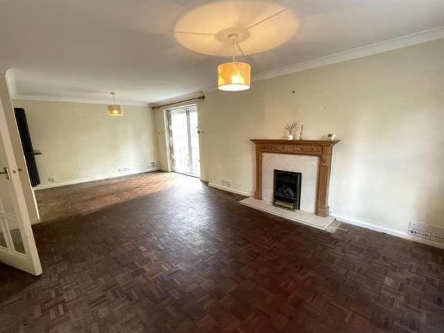 Flat for sale in Henley-on-Thames, South Oxfordshire